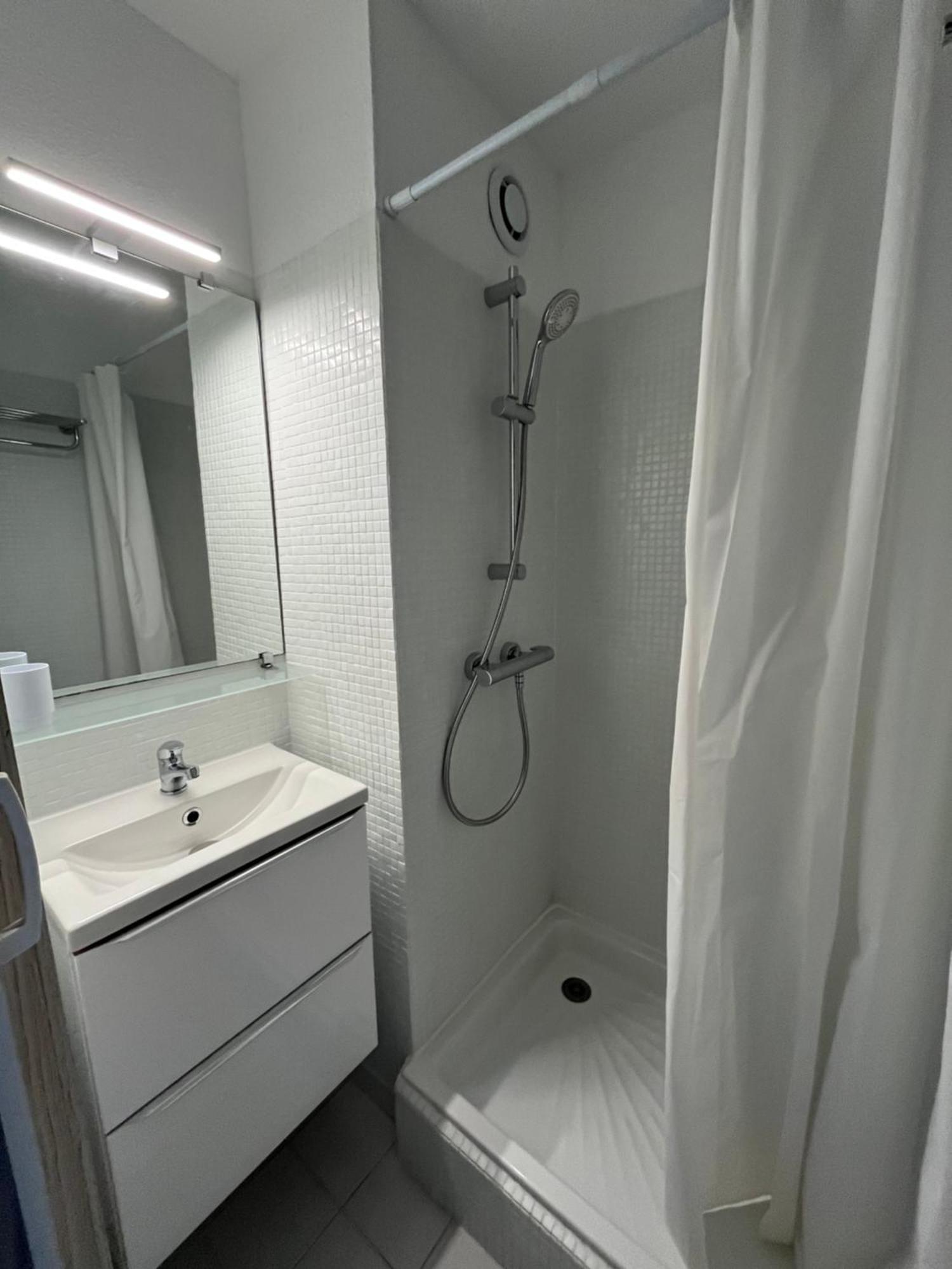 Appartement 2 Pieces + Cabine, 6 Couchages Ле-Гро-дю-Руа Экстерьер фото